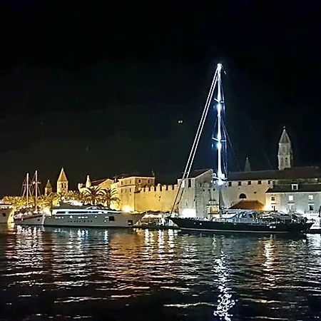 Hostel Marina
