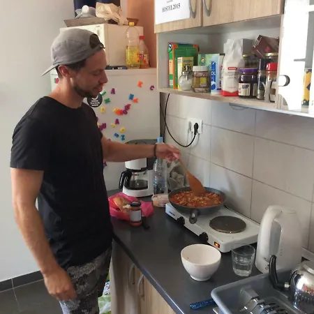 Marina אכסניה *