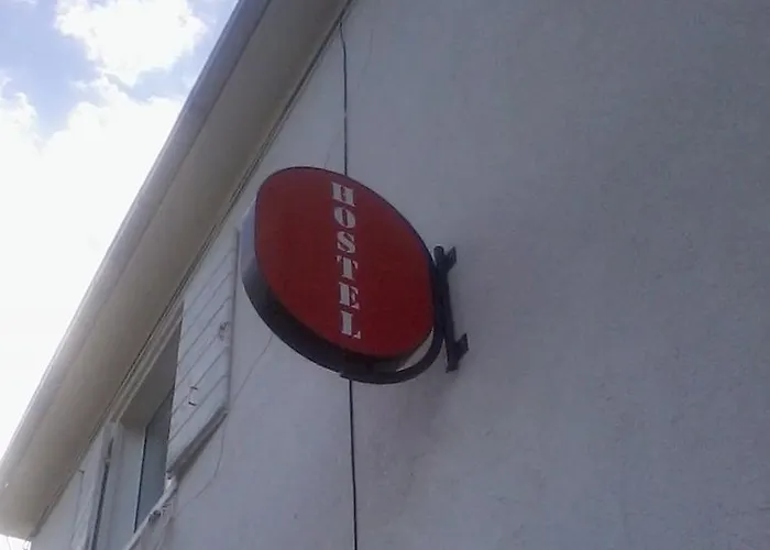 特罗吉尔马里纳旅舍 * 特罗吉尔