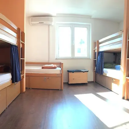 Marina Hostel Trogir